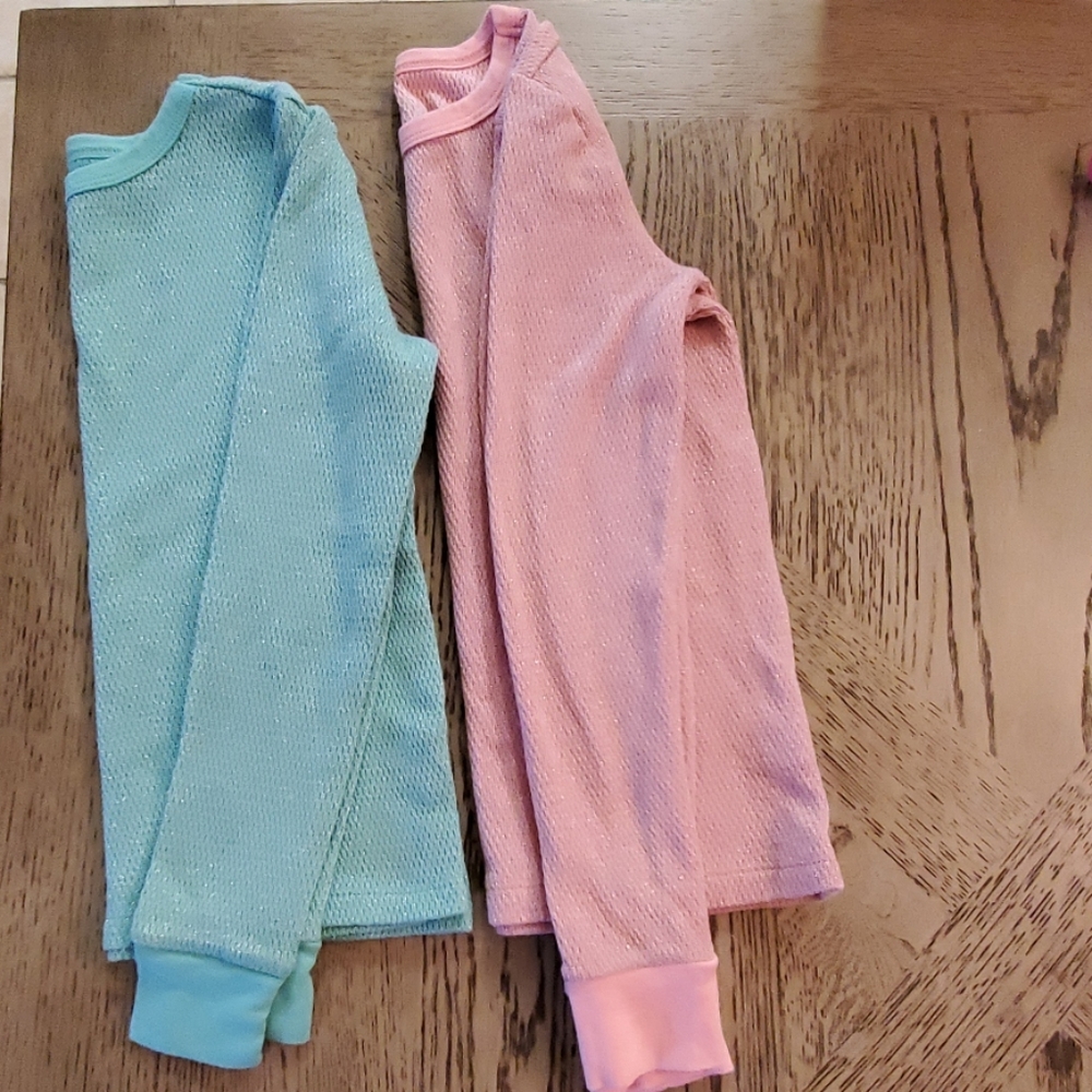 Long sleeved shirts